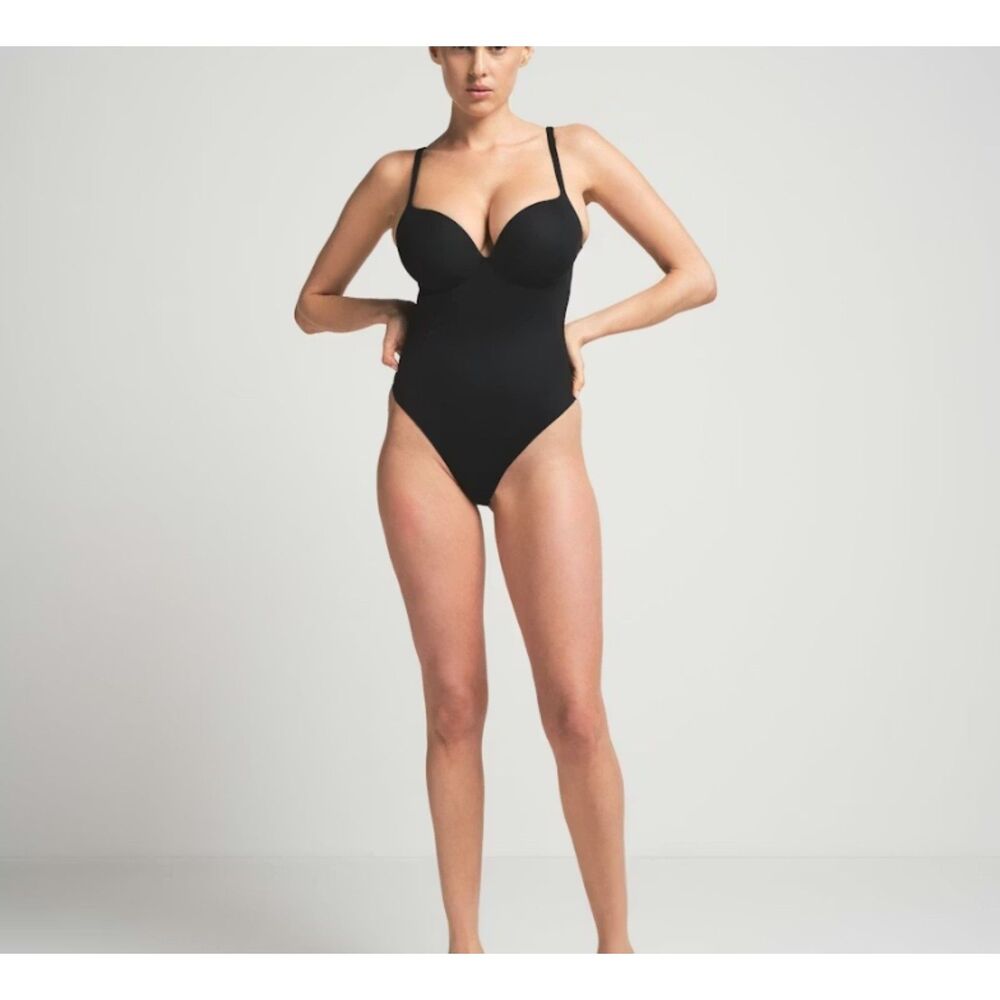 NEW SKIMS Ultimate Push-Up Thong Bodysuit Onyx Black Small NWT